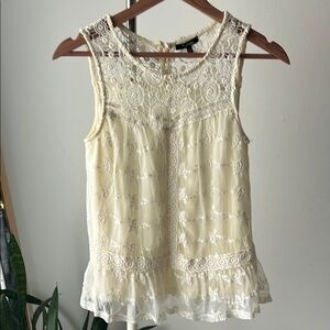 Monțeau Vintage Elegant Cream Lace Sleeveless Top S